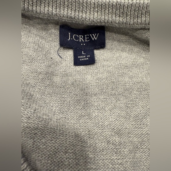 J Crew Men’s V Neck Sweater Tee- Heather Grey- Size Large - Picture 3 of 3
